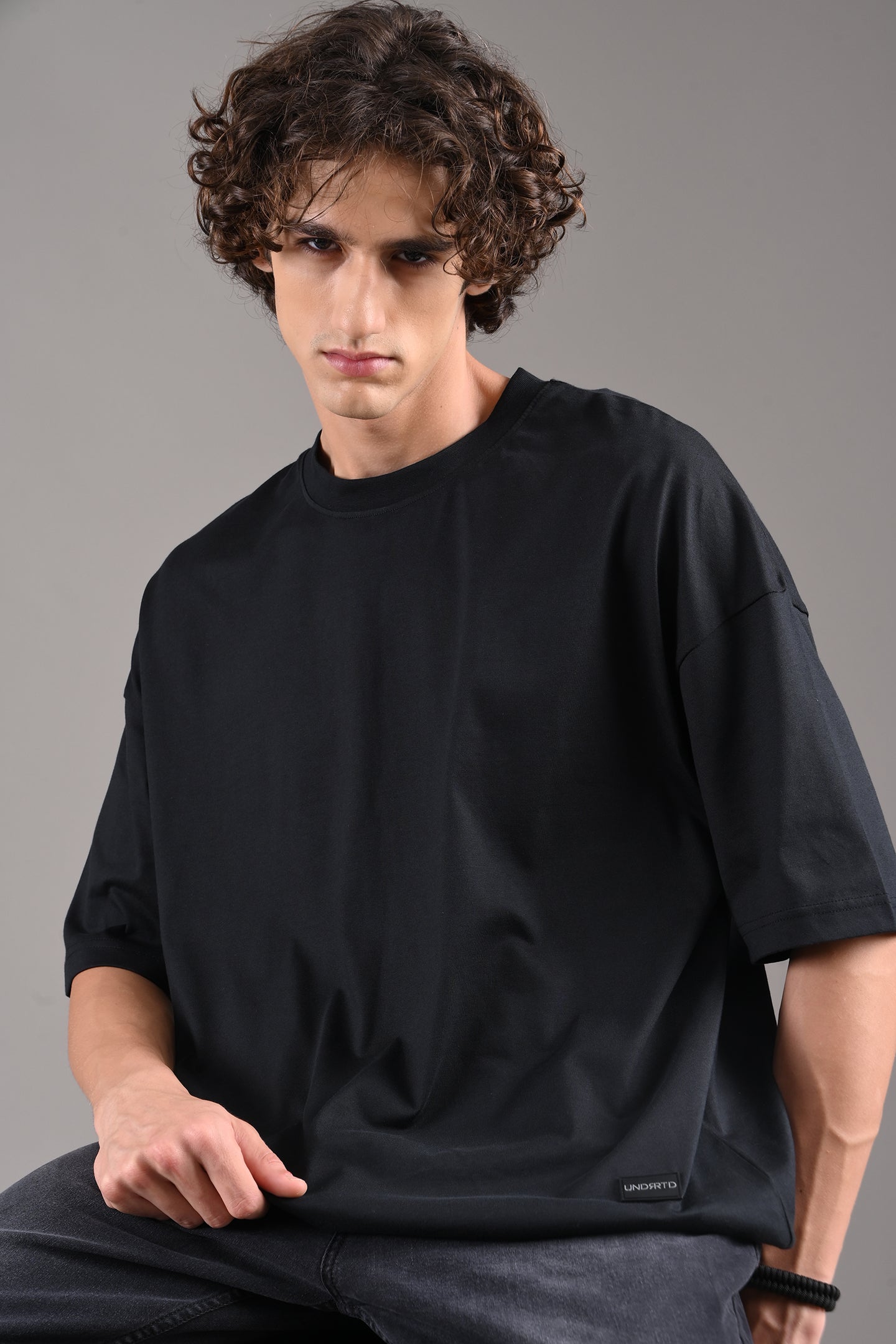 Pack of 4 Baggy T-shirts - Black/White/Red/Blue