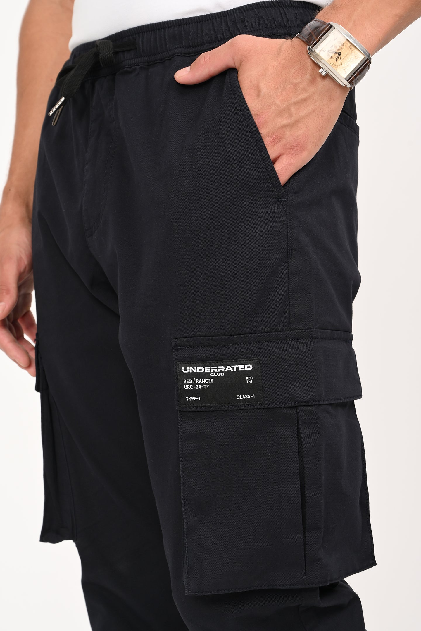 Black Mid Rise Regular Fit Men's Cargo Pic 6