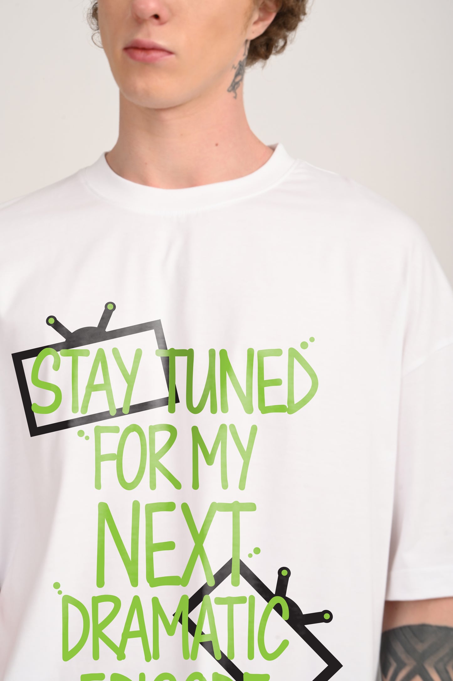 Dramatic Episode White Oversized T-shirt Men