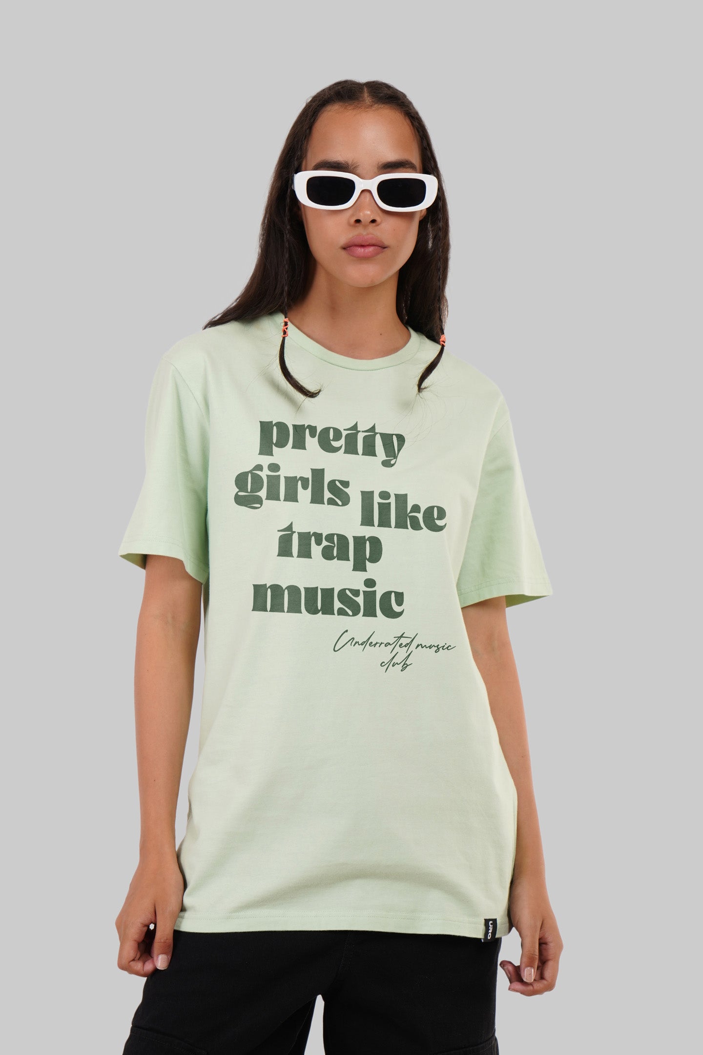 Pretty Girls Like Trap Music Pastel Green Boyfriend Fit T-Shirt Women