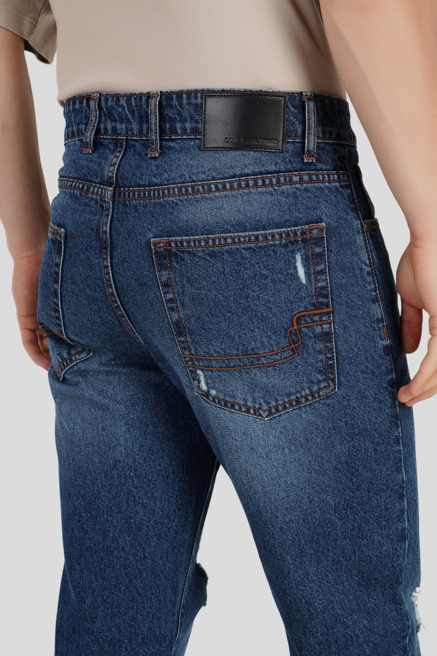 Blue Mid Rise Distressed Men's Relaxed Jeans Pic 5