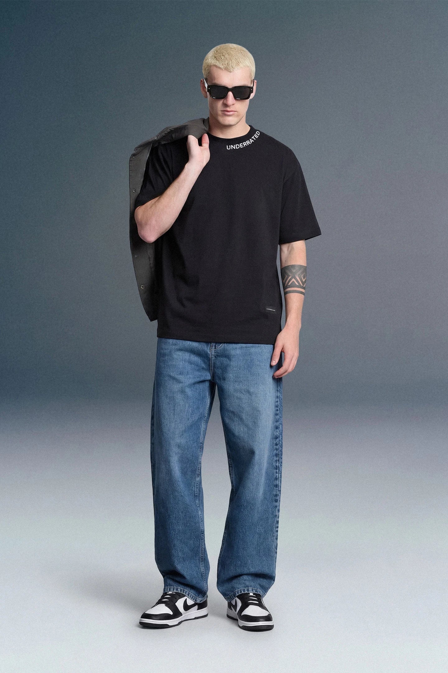 Underrated Curve Black Oversized T-shirt for Men
