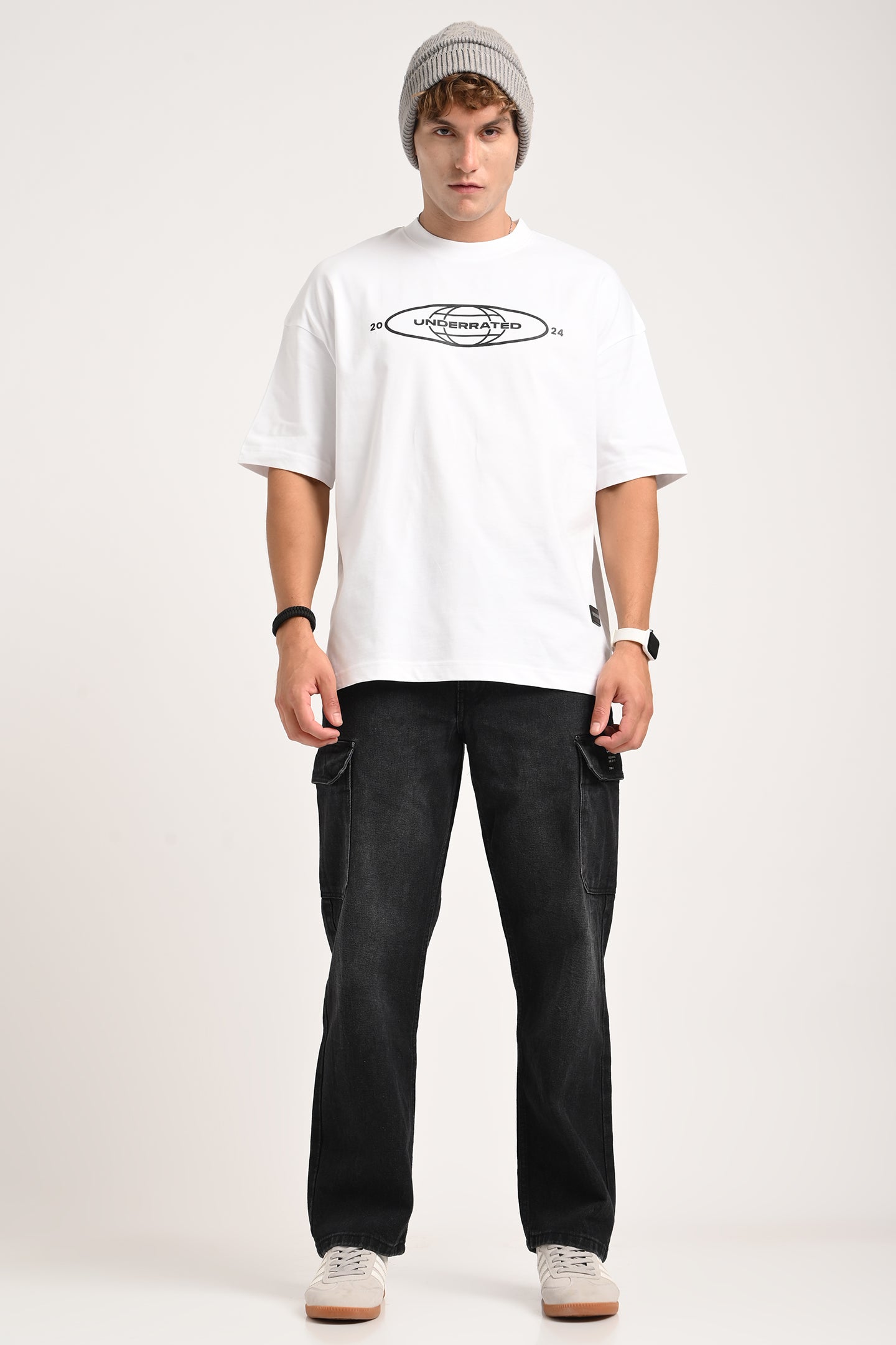 Black Cargo Jeans For Men - Mid Rise Relaxed Fit Pic 2