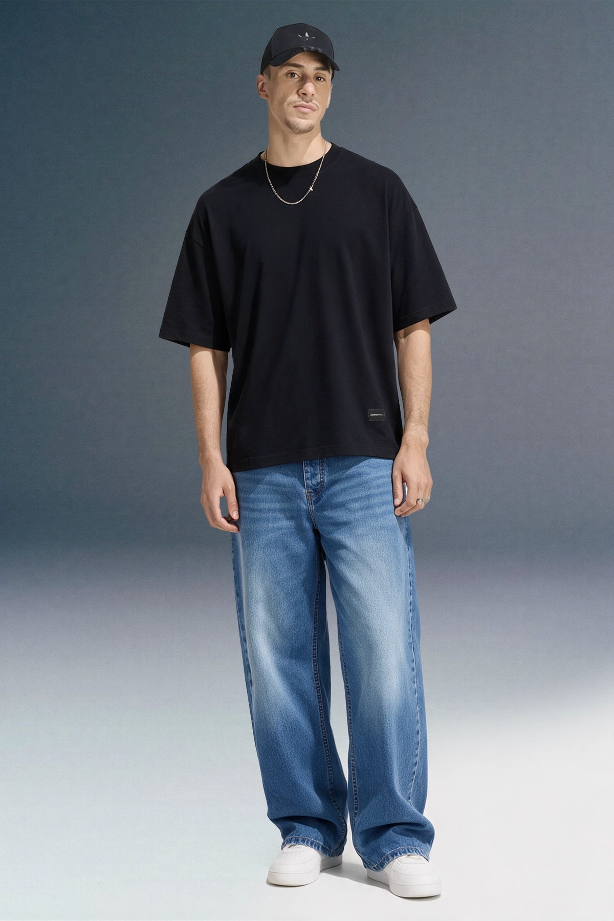 Turning Back Black Oversized T-shirt