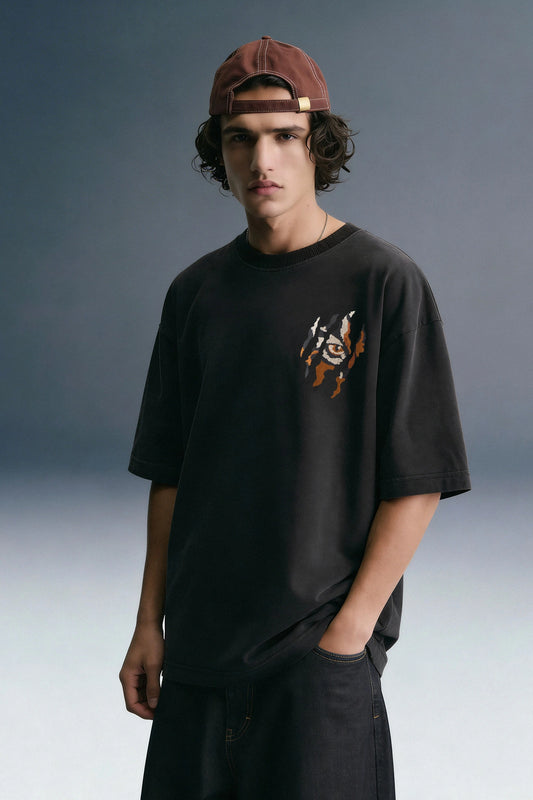 Tiger Eye Black Embroidered Oversized T-shirt Men