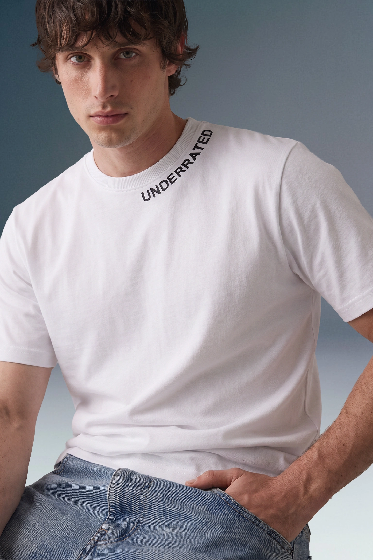 Underrated Curve White Regular Fit T-shirt