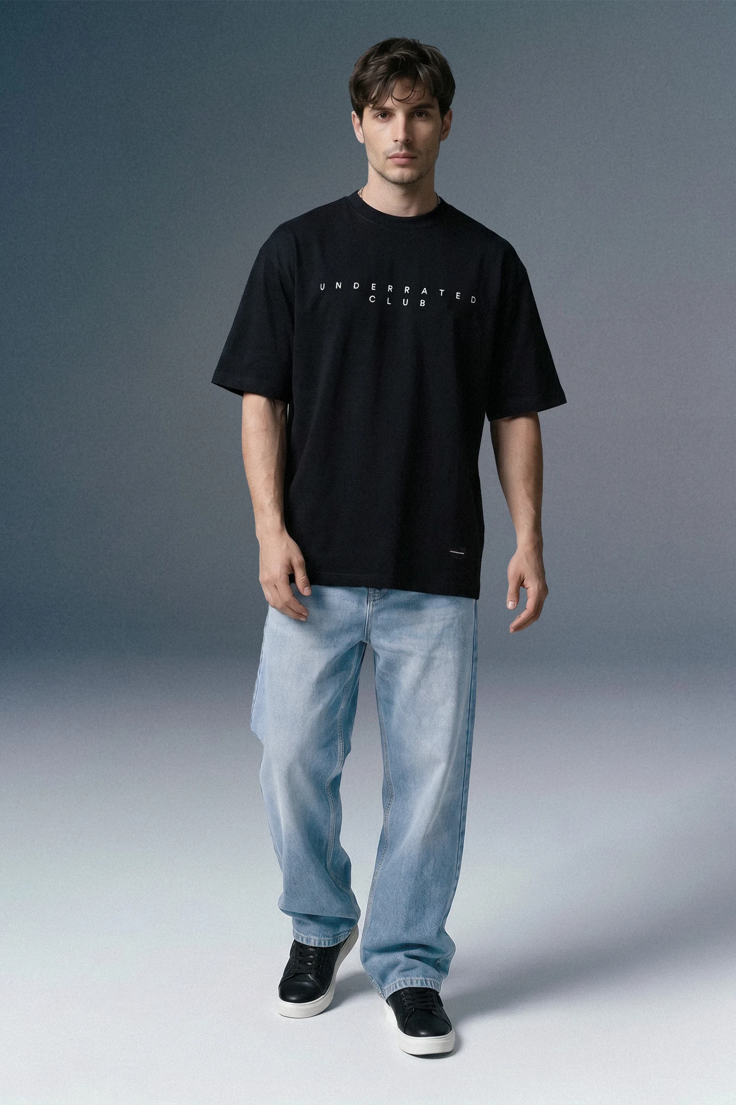 Minimal Logo Black Oversized T-shirt