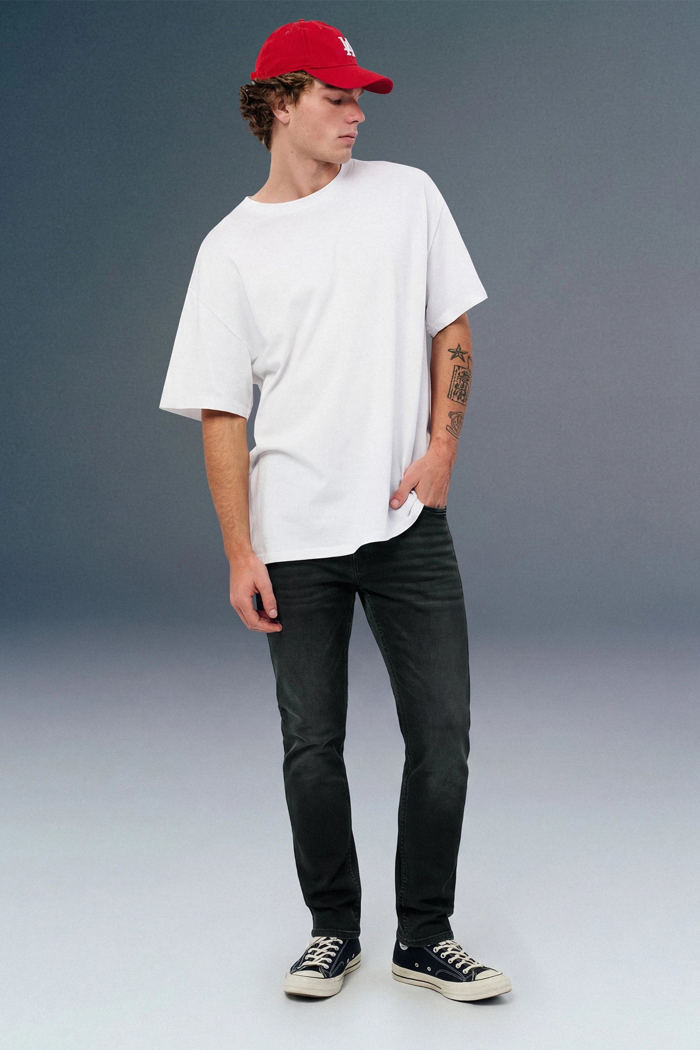 Black Mid Rise Men's Slim Fit Jeans